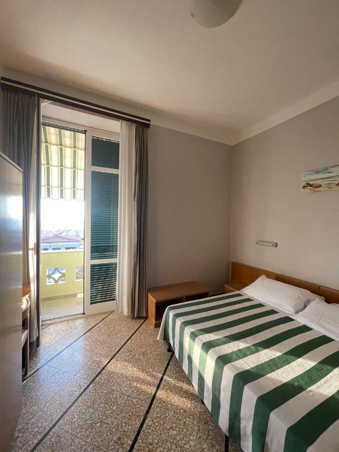 Hotel Valdinievole 利多迪卡马约雷 外观 照片