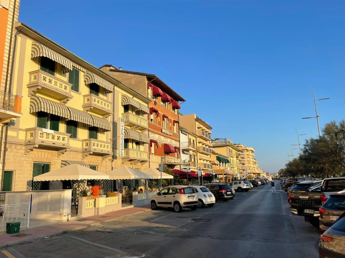Hotel Valdinievole 利多迪卡马约雷 外观 照片
