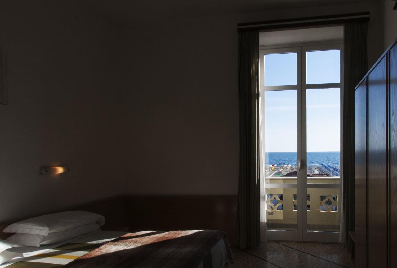Hotel Valdinievole 利多迪卡马约雷 外观 照片
