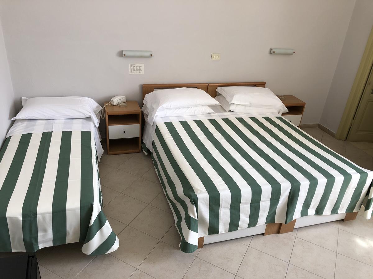 Hotel Valdinievole 利多迪卡马约雷 外观 照片