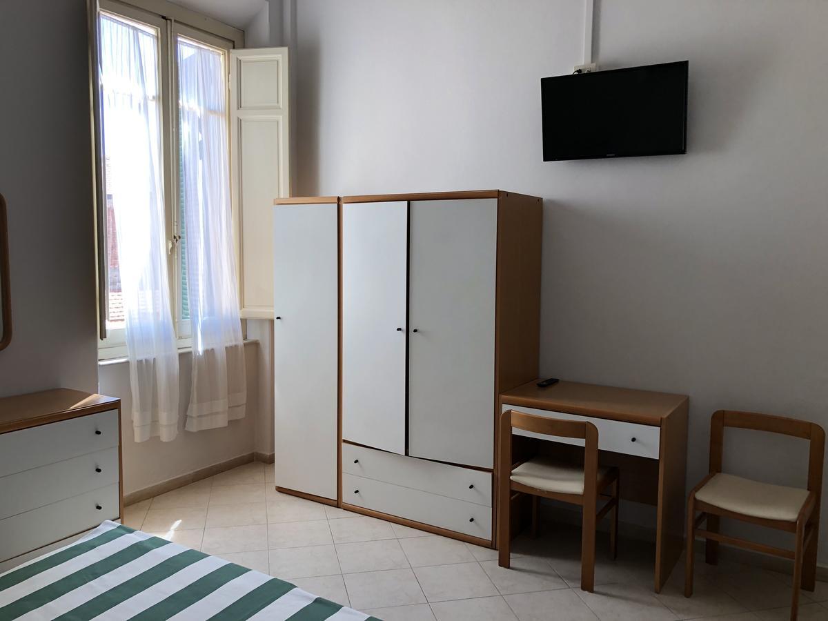 Hotel Valdinievole 利多迪卡马约雷 外观 照片