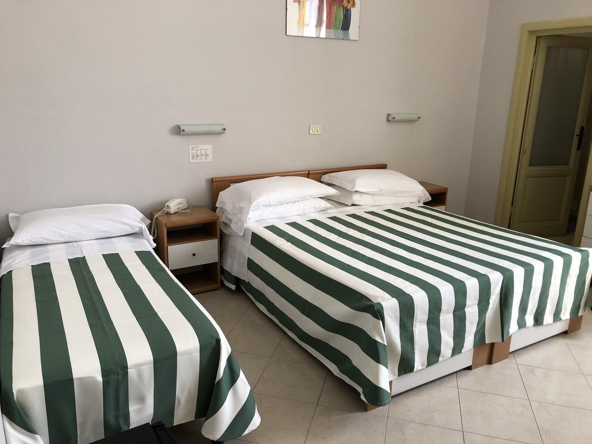 Hotel Valdinievole 利多迪卡马约雷 外观 照片