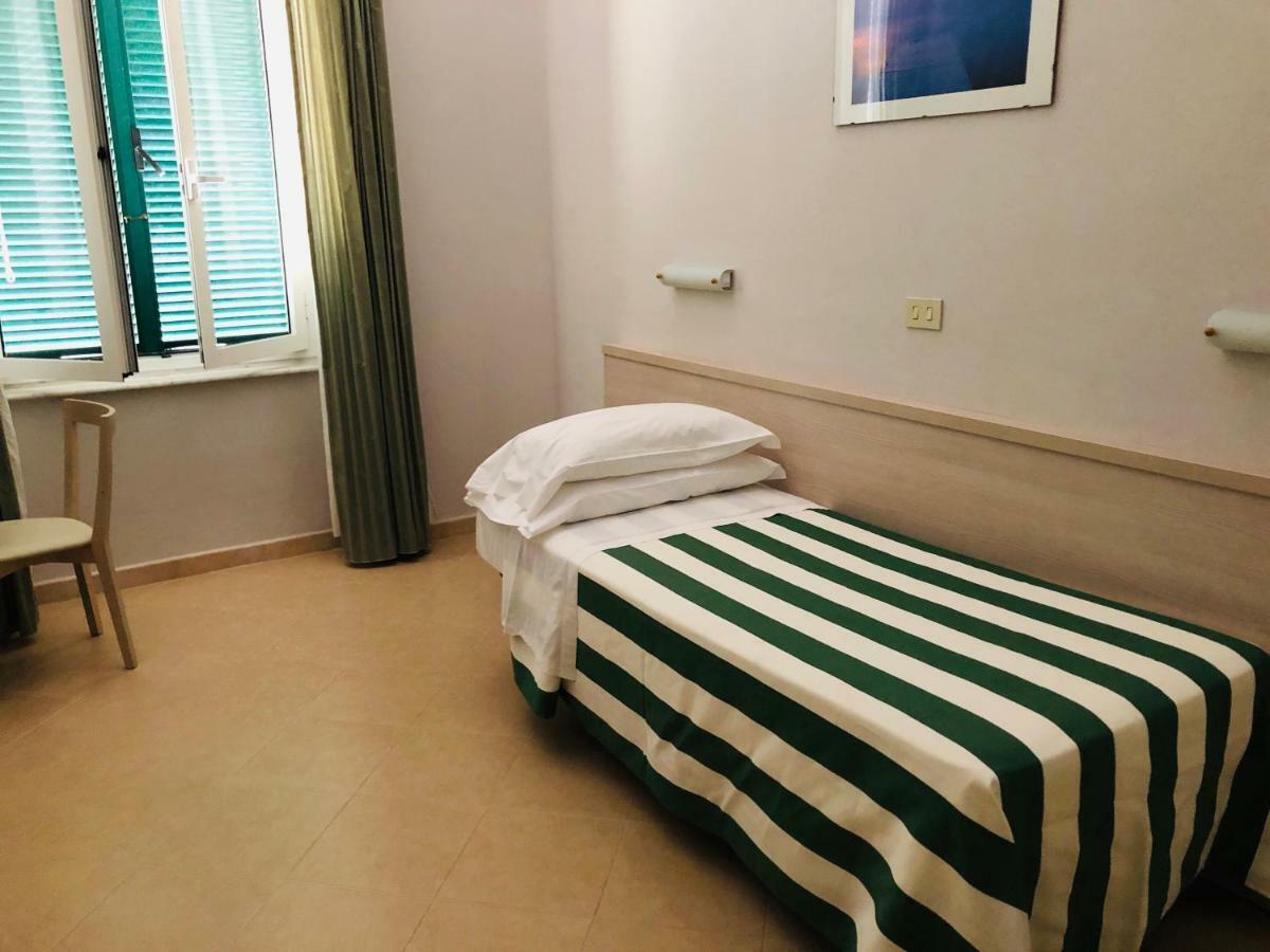 Hotel Valdinievole 利多迪卡马约雷 外观 照片