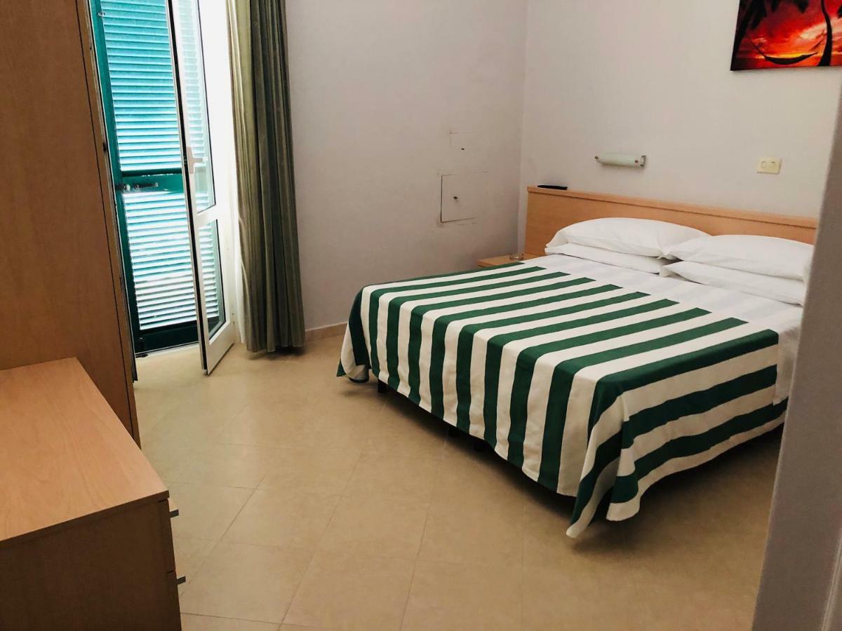 Hotel Valdinievole 利多迪卡马约雷 外观 照片